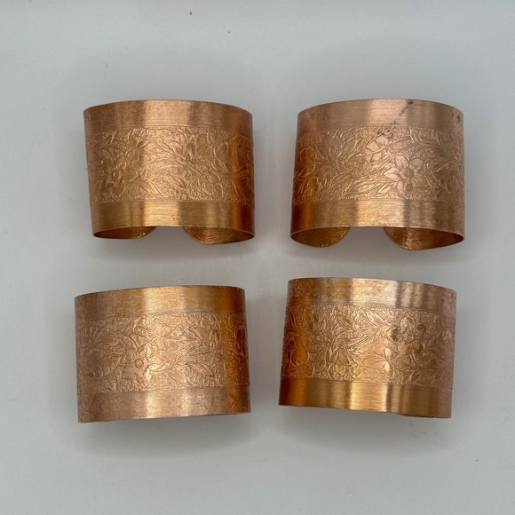 Set of 4 Coppercraft floral embossed napkin rings. Vintage copper napkin holders - Picture 1 of 12